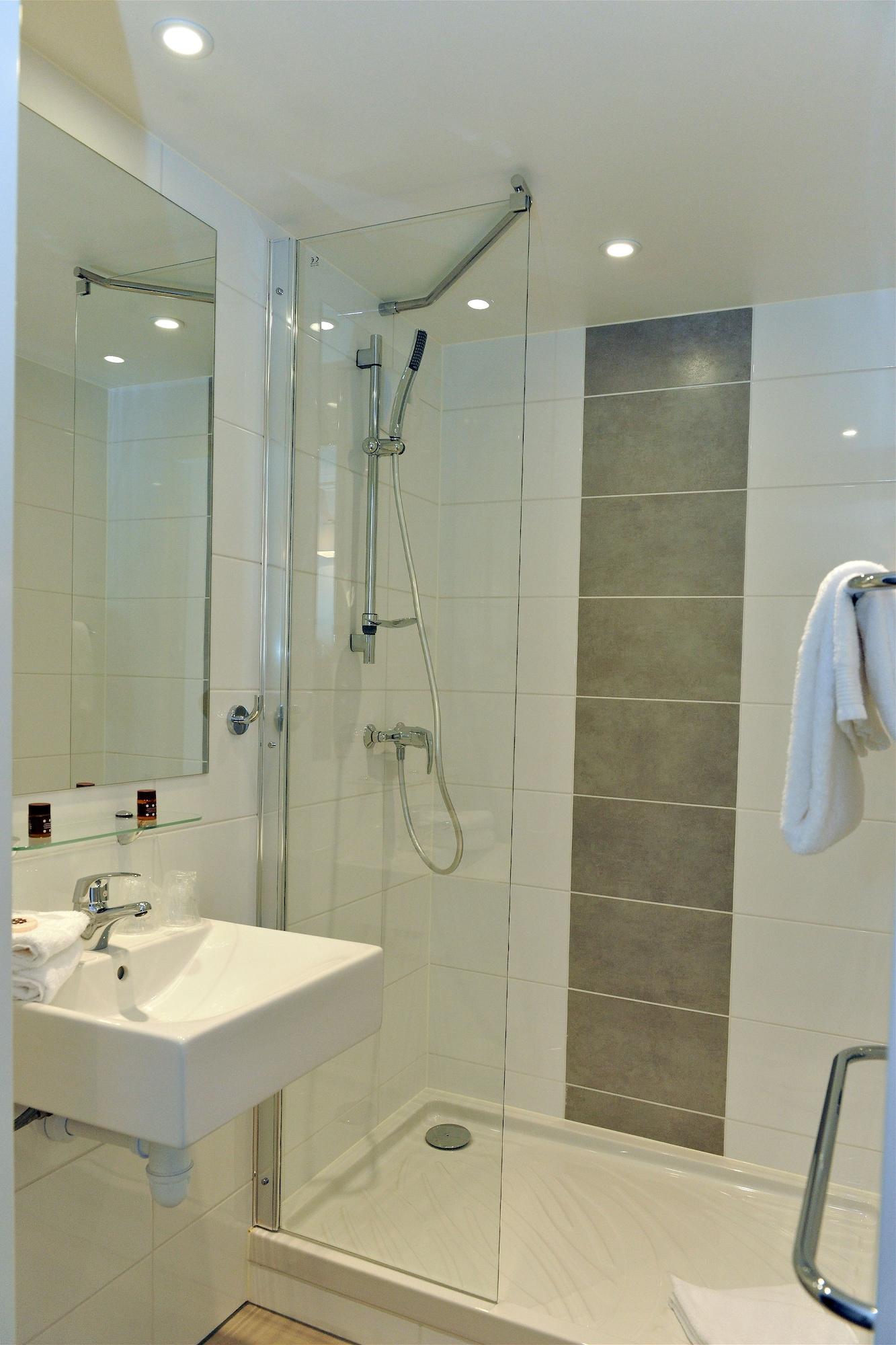 Dios Hotel Bruguieres Экстерьер фото