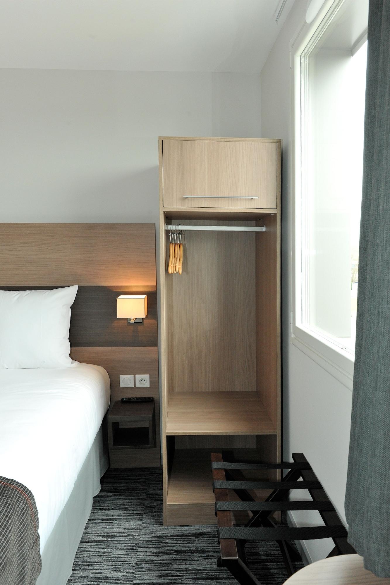Dios Hotel Bruguieres Экстерьер фото