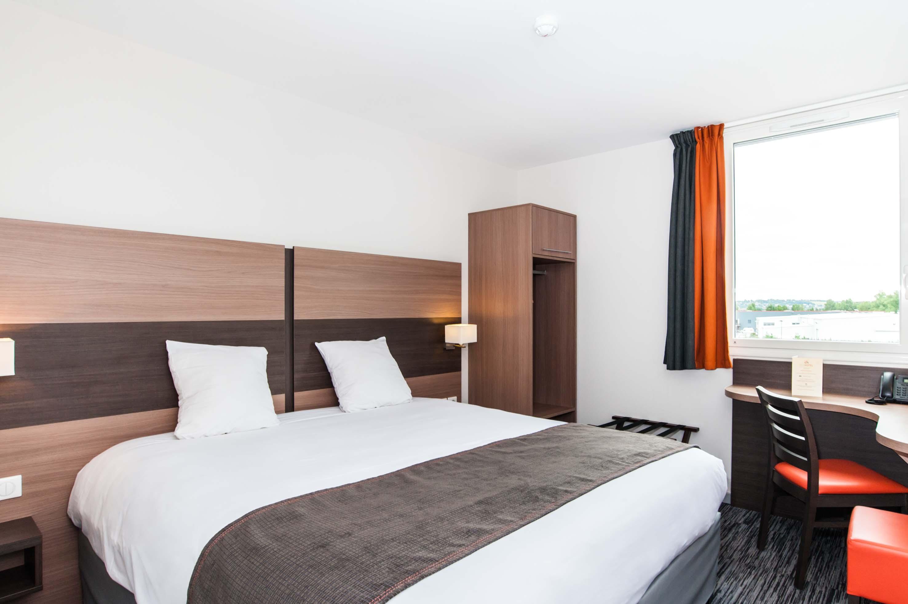 Dios Hotel Bruguieres Экстерьер фото