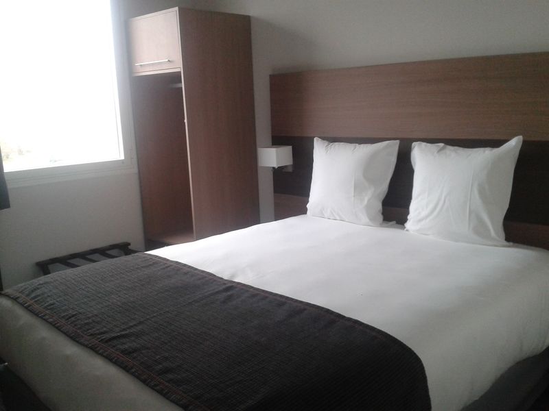Dios Hotel Bruguieres Экстерьер фото