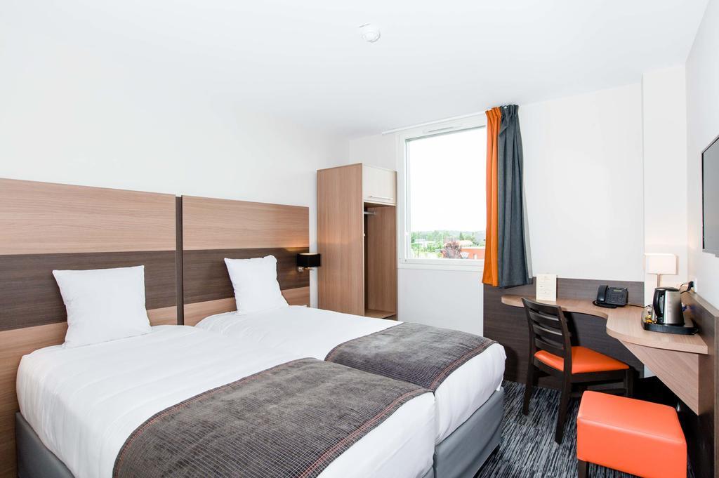 Dios Hotel Bruguieres Экстерьер фото