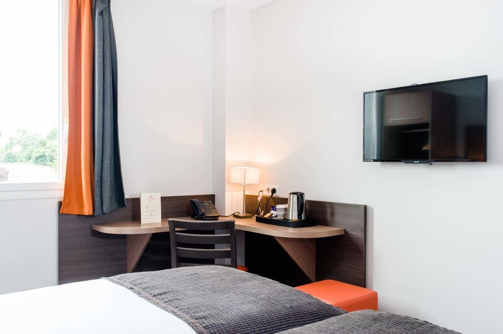 Dios Hotel Bruguieres Экстерьер фото